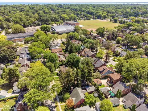 View/Area - 428 Cloverly, Grosse Pointe Farms, MI 48236 photo 7 of 12