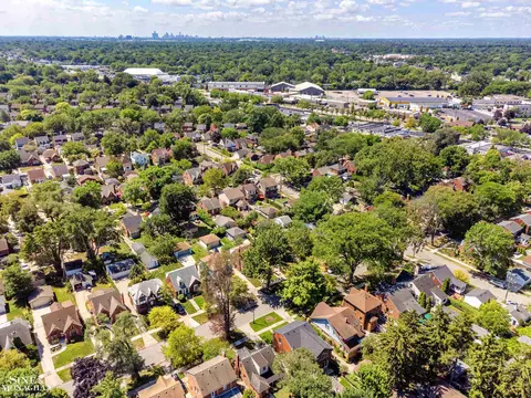 View/Area - 428 Cloverly, Grosse Pointe Farms, MI 48236 photo 11 of 12