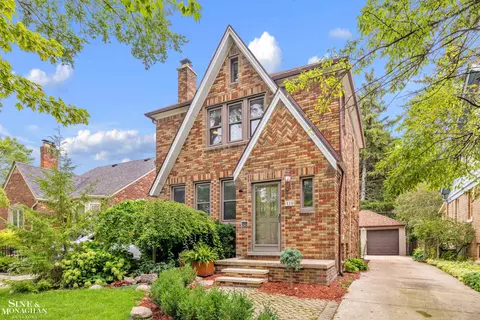 Exterior - 428 Cloverly, Grosse Pointe Farms, MI 48236 photo 2 of 9
