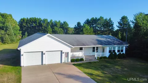 58858 Traprock Vly, Calumet, MI 49913