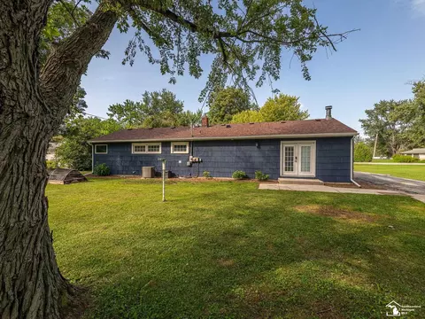 Exterior - 2621 Bluebush, Monroe, MI 48162 photo 7 of 10