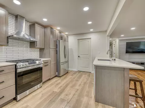 Kitchen - 2621 Bluebush, Monroe, MI 48162 photo 2 of 4