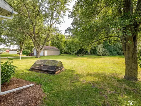 Exterior - 2621 Bluebush, Monroe, MI 48162 photo 9 of 10