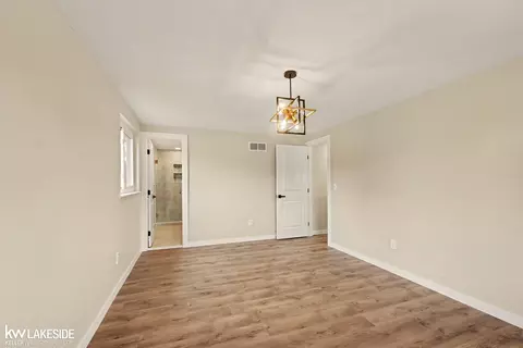 Bedroom - 46500 Meadow, Macomb, MI 48044 photo 3 of 7