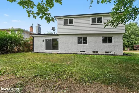 Exterior - 46500 Meadow, Macomb, MI 48044 photo 4 of 5