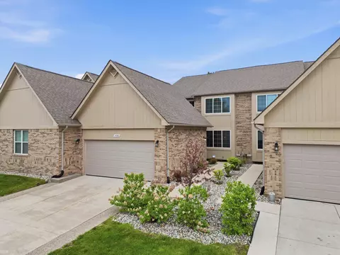14967 Stoney Brk #2, Shelby Township, MI 48315