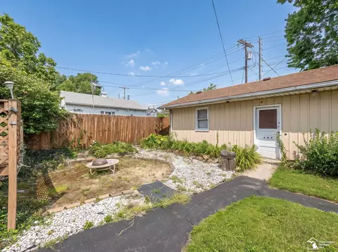 Exterior - 124 Arbor, Monroe, MI 48162 photo 7 of 12