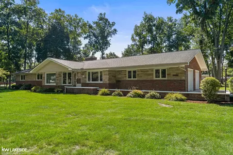 5700 24 Mile, Shelby Township, MI 48316