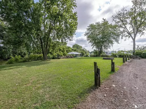 14060 Laplaisance, Monroe, MI 48161 photo 8