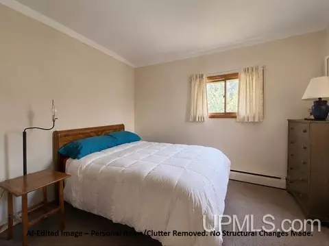 Bedroom - 15 Grand, L'anse, MI 49946 photo 3 of 5