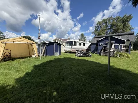 Exterior - 15 Grand, L'anse, MI 49946 photo 2 of 3