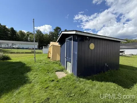 Exterior - 15 Grand, L'anse, MI 49946 photo 3 of 3