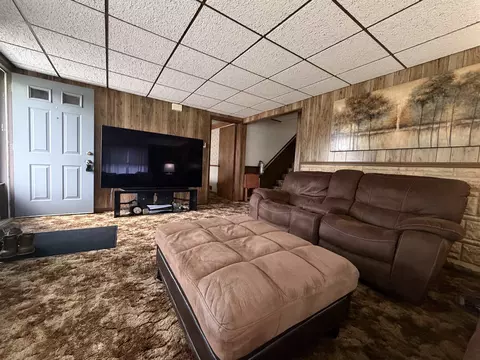 Living - 2196 S Dye, Flint, MI 48532 photo 2 of 2