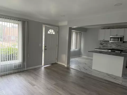 Living - 16736 Veronica, Eastpointe, MI 48021 photo 2 of 2
