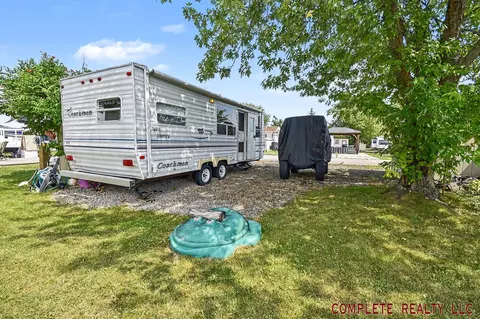 831 S Main UNIT S 142 AND 143, Au Gres, MI 48703 photo 4