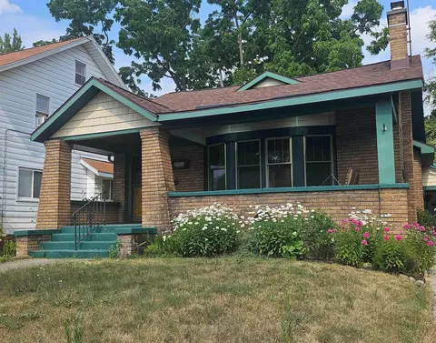 2022 College, Grand Rapids, MI 49507