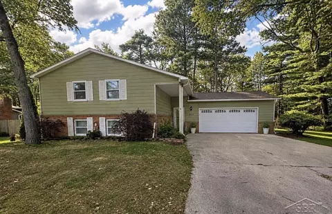 6123 Stagecoach, Oscoda, MI 48750