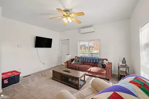 Living - 704 E North, Owosso, MI 48867 photo 1 of 1