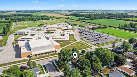View/Area - 704 E North, Owosso, MI 48867 photo 1 of 8