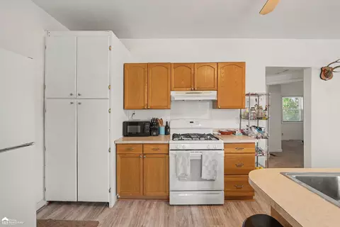 Kitchen - 704 E North, Owosso, MI 48867 photo 1 of 5