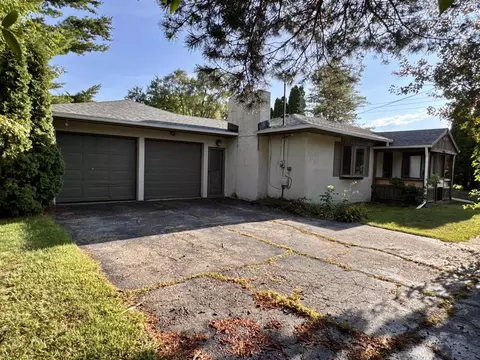7480 E Potter, Davison, MI 48423 photo 2