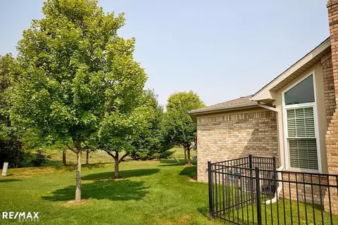 Exterior - 49849 Hidden Valley Dr, Macomb, MI 48044 photo 3 of 7