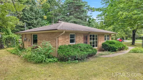 Exterior - 5328 12th, Escanaba, MI 49829 photo 2 of 9