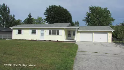 7417 Mackinaw, Bay City, MI 48706