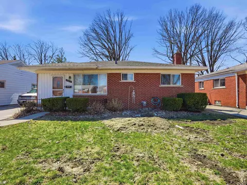 21612 Bon Brae, Saint Clair Shores, MI 48081