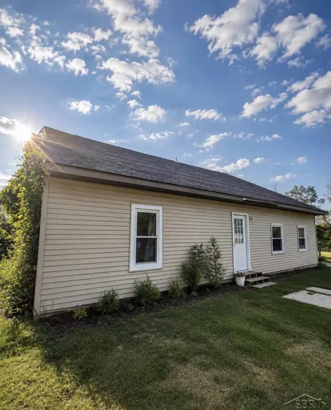 Exterior - 2561 E Mnr, Au Gres, MI 48703 photo 3 of 6
