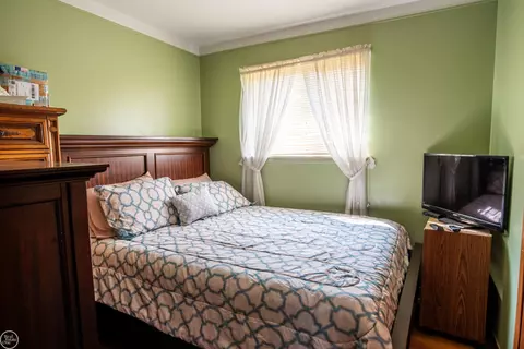 Bedroom - 24923 Blackmar, Warren, MI 48091 photo 3 of 3