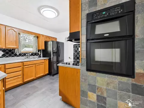 Kitchen - 1706 Hemlock, Monroe, MI 48162 photo 5 of 5