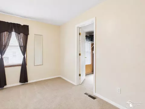 Bedroom - 1706 Hemlock, Monroe, MI 48162 photo 3 of 6