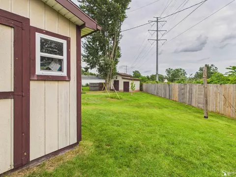 Exterior - 1706 Hemlock, Monroe, MI 48162 photo 5 of 7