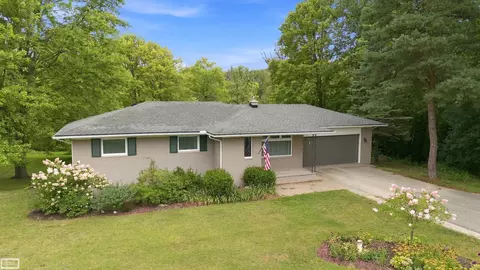 490 Casemer, Lake Orion, MI 48360