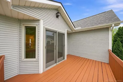 Exterior - 9378 Rayna, Davison, MI 48423 photo 4 of 5