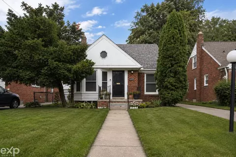 17175 Stahelin, Detroit, MI 48219