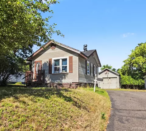 617 Marquette, Kingsford, MI 49802