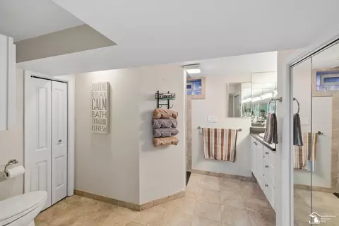 Bath - 9032 Lawrence, Temperance, MI 48182 photo 2 of 2