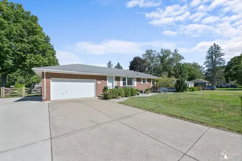 Exterior - 9032 Lawrence, Temperance, MI 48182 photo 1 of 12