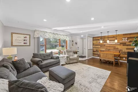 Living - 9032 Lawrence, Temperance, MI 48182 photo 1 of 2