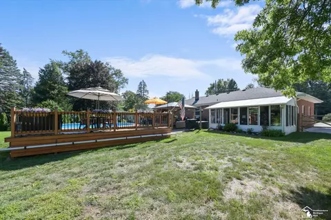 Exterior - 9032 Lawrence, Temperance, MI 48182 photo 8 of 12