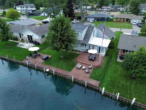View/Area - 139 Channelsyde, Algonac, MI 48001 photo 1 of 13