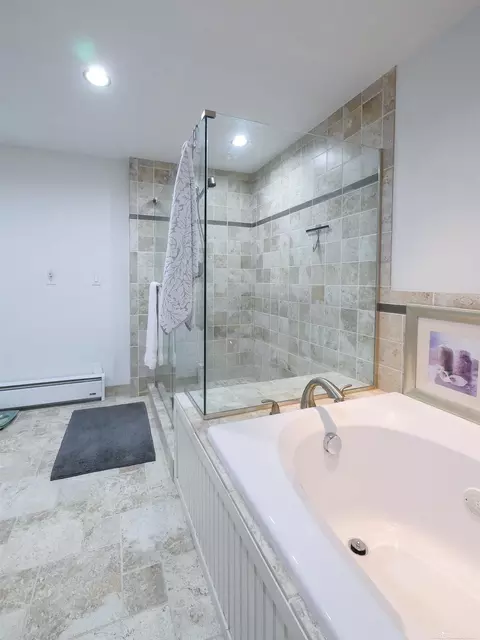 Bath - 139 Channelsyde, Algonac, MI 48001 photo 3 of 6