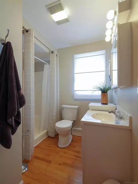Bath - 139 Channelsyde, Algonac, MI 48001 photo 1 of 6