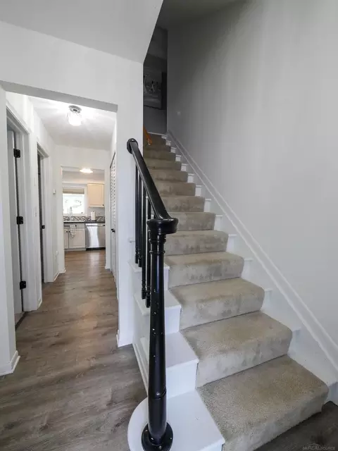 Entry Way - 139 Channelsyde, Algonac, MI 48001 photo 2 of 3
