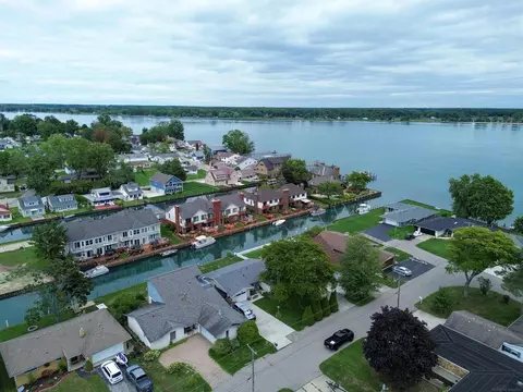 View/Area - 139 Channelsyde, Algonac, MI 48001 photo 11 of 13
