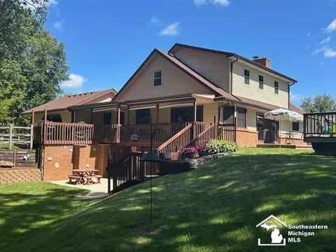 3251 Shelton, Lambertville, MI 48144