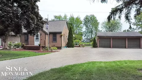 5575 River, East China, MI 48054