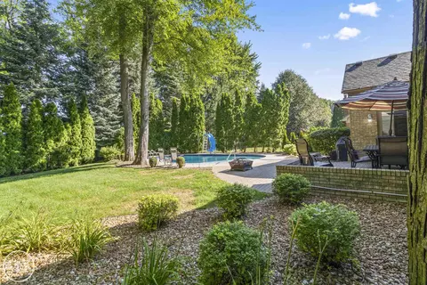 20417 Windham, Macomb, MI 48044 photo 5